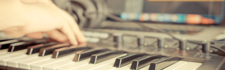社会人にとって最適な作曲・DTMスクールとは？