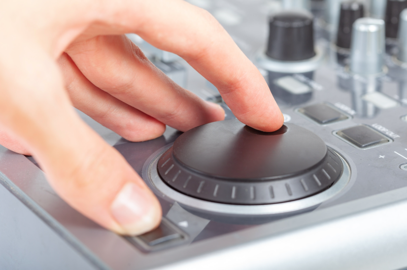 DAWを使った耳コピ効率化テクニック：ループ再生・スロー再生・EQ活用術をマスター