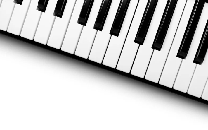 「作曲はピアノから」の真実：音楽の全体像を掴み、作曲の土台を築く鍵盤楽器の圧倒的メリット