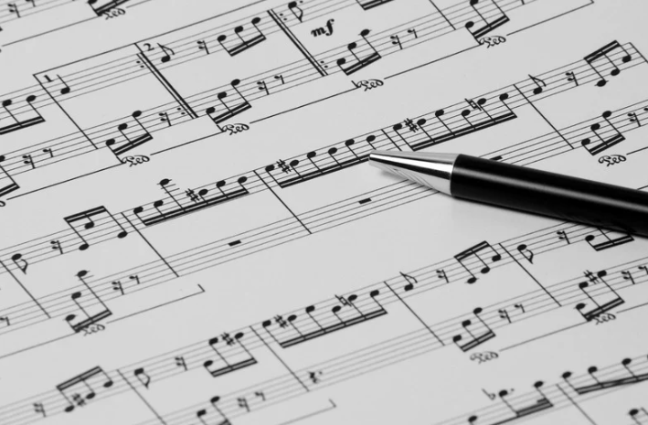 モーツァルト、ベートーヴェンに学ぶ楽曲構成の美学：ソナタ形式など古典的形式と展開の妙