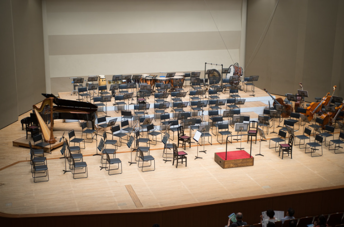 「オーケストラ音源を使ってもロボットみたい…」ストリングスのベタ打ち感を脱却する具体的な解決策