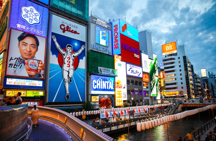 【梅田校】『GANTZ:O』聖地巡礼！主題歌『人間ビデオ』に見る、大阪の夜を支配する攻撃的なサウンド分析